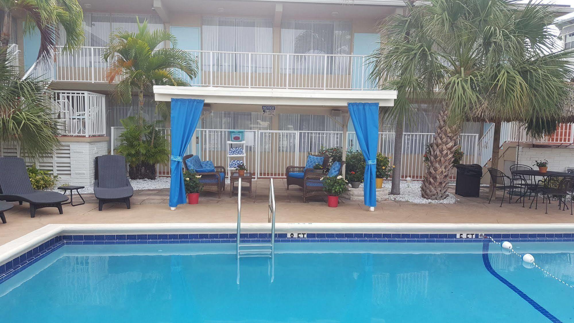 Castle By The Sea Motel Lauderdale-by-the-Sea